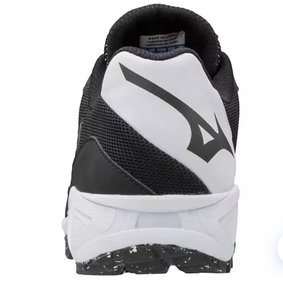 Mizuno Women's Dominant All-Surface Turf Softball Shoes Size 12. - Picture 3 of 5